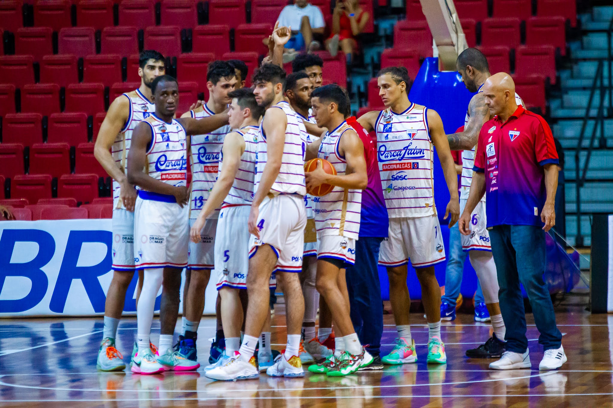 Corinthians enfrenta Fortaleza pelo NBB