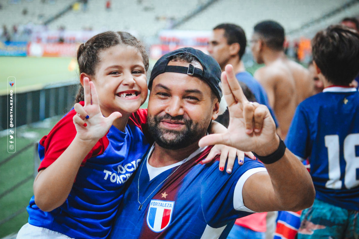 Fortaleza Esporte Clube - Olá estudante torcedor do Fortaleza! Já ficou  sabendo da novidade? Agora você pode ter uma Carteirinha de Estudante com a  cara do seu time! Você pode usufruir do