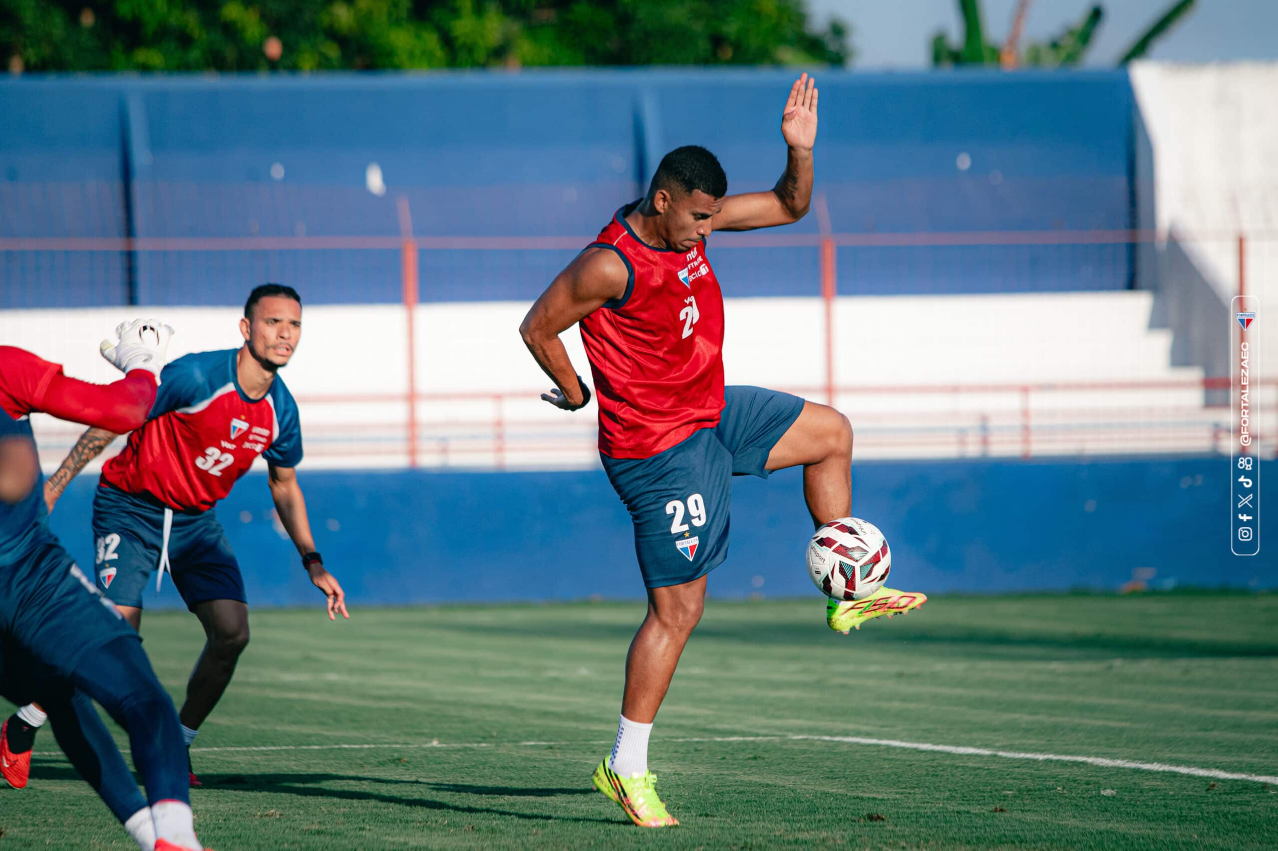Fortaleza inicia preparação no Pici com foco no Avaí